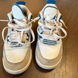 Jordan 4’s